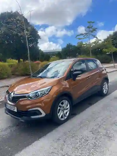 Renault Captur 2017 - 9400 EUR, 103000 km - AUTO.MOTO.pt - 103000km - foto 13 de 13