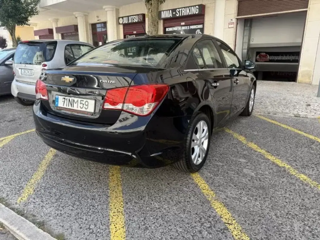Chevrolet Cruze 2013 - 6800 EUR, 166000 km - AUTO.MOTO.pt - 166000km - foto 10 de 31