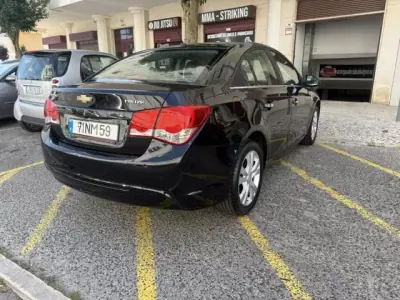 Chevrolet Cruze 2013 - 6800 EUR, 166000 km - AUTO.MOTO.pt - 166000km - foto 10 de 31