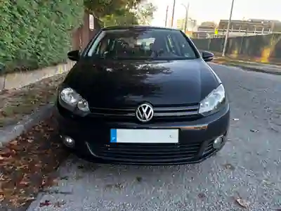 Volkswagen Golf 2010 — foto 5 de 9
