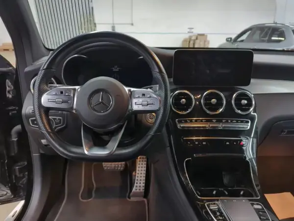 Mercedes-Benz GLC 300 de 4Matic 9G-TRONIC AMG Line 2022 Hybrid Plug-In