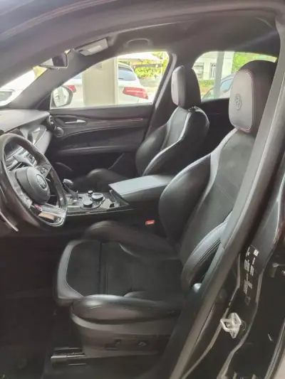 Alfa Romeo Stelvio 2021 - 63500 EUR, 68900 km - AUTO.MOTO.pt - 68900km - foto 14 de 33