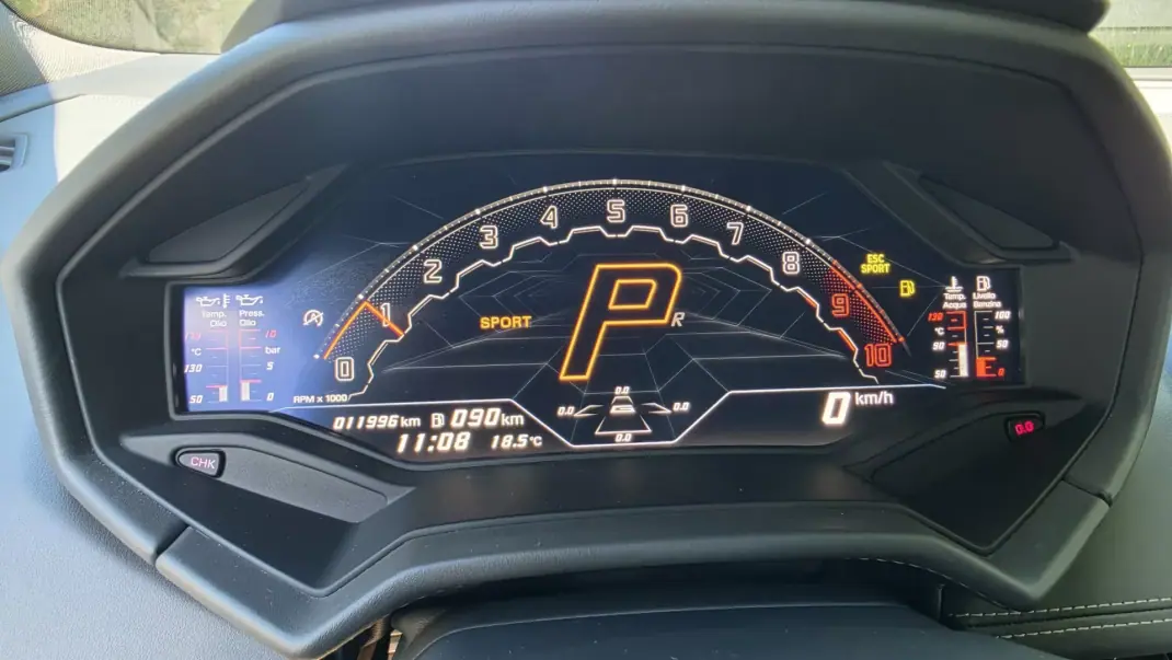 Lamborghini Huracán 2024 - 397500 EUR, 11996 km - AUTO.MOTO.pt - 11996km - foto 51 de 79