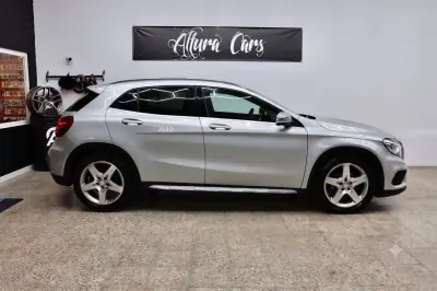 Mercedes-Benz GLA 200 2015 - 22900 EUR, 128425 km - AUTO.MOTO.pt - 128425km - foto 2 de 24
