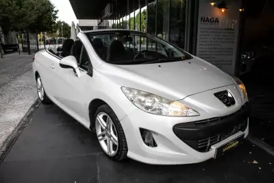 Peugeot 308 CC 2010 - 10450 EUR, 210184 km - AUTO.MOTO.pt - 210184km - foto 11 de 32