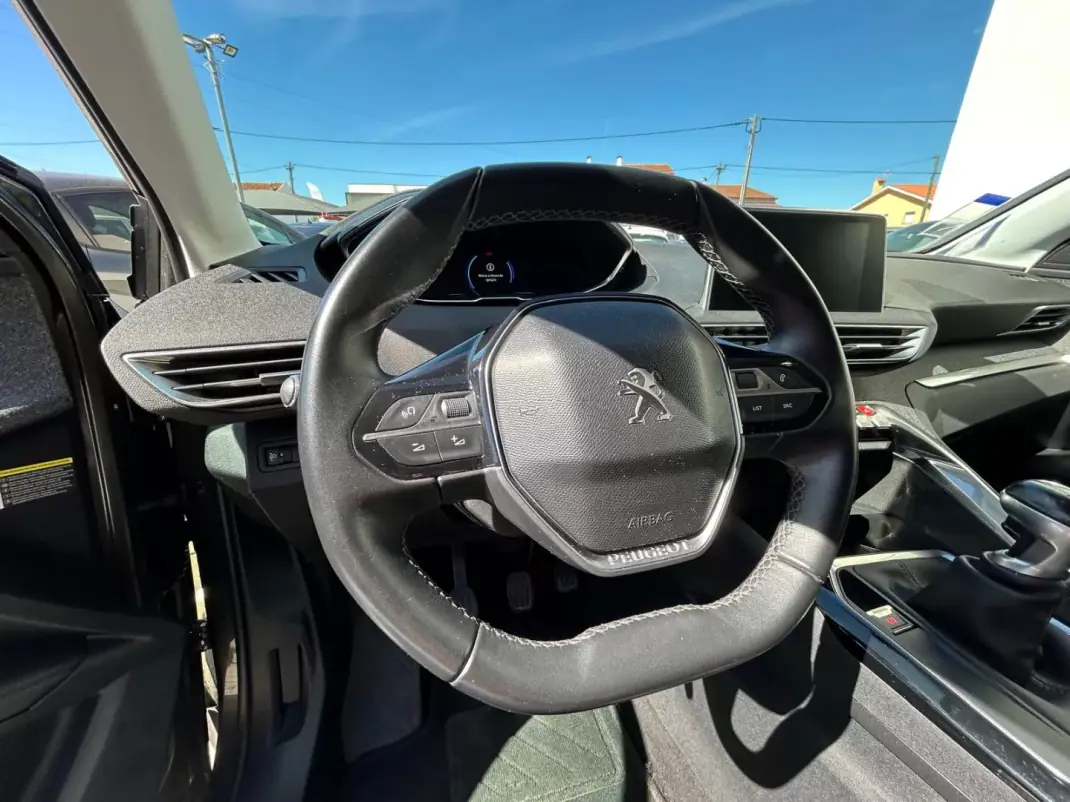 Peugeot 3008 2018 - 16500 EUR, 83894 km - 83894km - foto 11 de 21