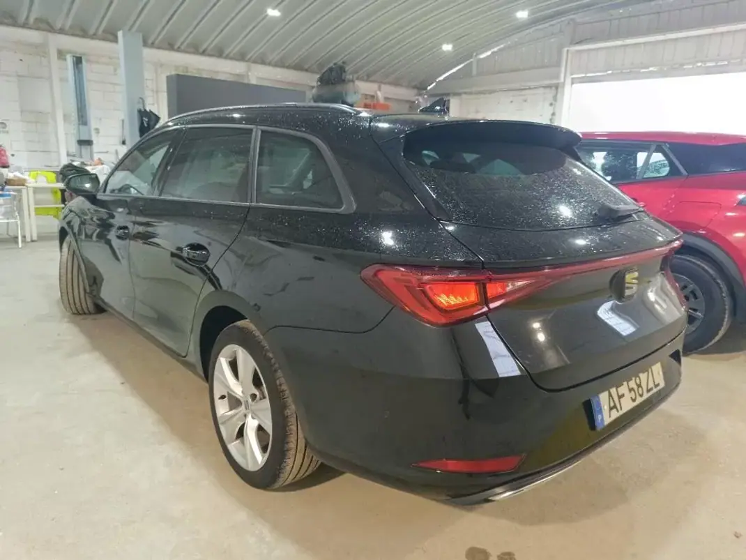 SEAT Leon ST 2021 - 19900 EUR, 131206 km - AUTO.MOTO.pt - 131206km - foto 2 de 6
