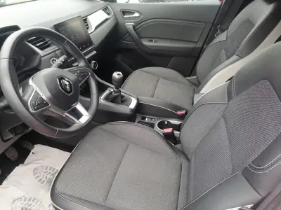 Renault Captur 2024 - 21900 EUR, 49930 km - AUTO.MOTO.pt - 49930km - foto 11 de 16