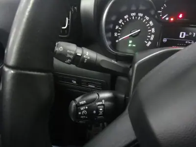 Citroën C3 Aircross 2019 - 14990 EUR, 63000 km - AUTO.MOTO.pt - 63000km - foto 26 de 27