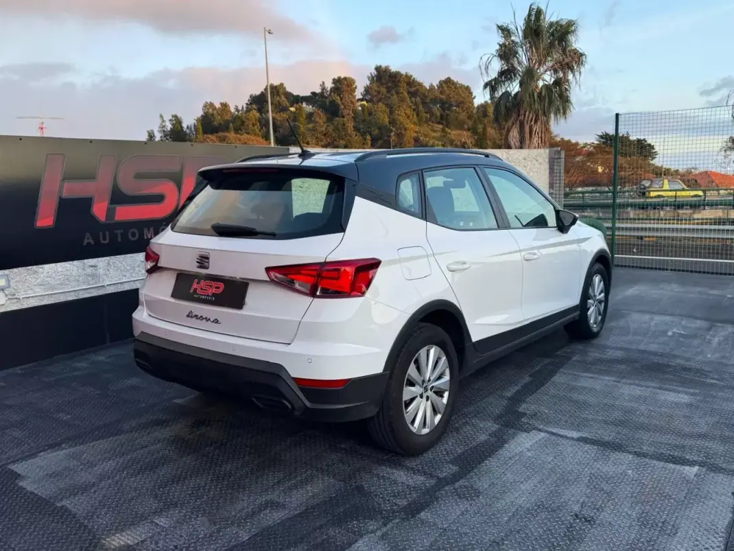 SEAT Arona 2024 - 19990 EUR, 52300 km - AUTO.MOTO.pt - 52300km - foto 4 de 16