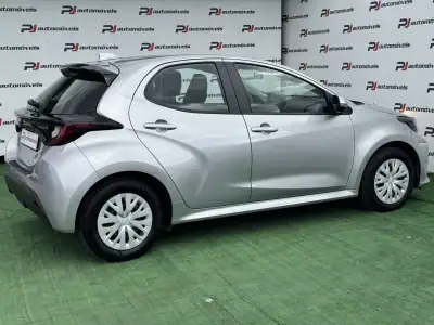 Toyota Yaris 2023 - 22990 EUR, 32000 km - AUTO.MOTO.pt - 32000km - foto 6 de 18