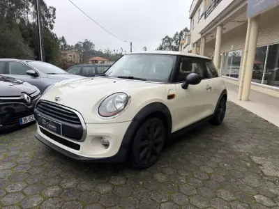 MINI One 2015 - 14900 EUR, 140000 km - AUTO.MOTO.pt - 140000km - foto 3 de 16