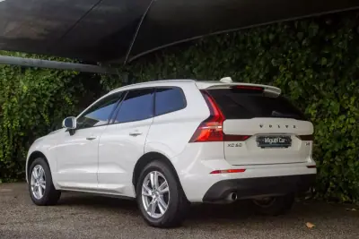 Volvo XC 60 2017 - 27900 EUR, 152000 km - AUTO.MOTO.pt - 152000km - foto 10 de 19