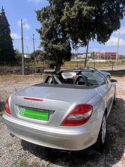 Mercedes-Benz SLK 200 2006 - 12950 EUR, 245450 km - AUTO.MOTO.pt - 245450km - foto 27 de 29