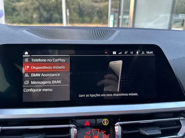 BMW 320 2019 - 32999 EUR, 160700 km - AUTO.MOTO.pt - 160700km - foto 35 de 60