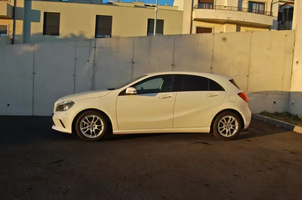 Mercedes-Benz A 180 2017 — photo 2 of 11