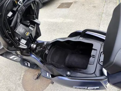 BMW C 650 GT 2018 - 5980 EUR, 54000 km - AUTO.MOTO.pt - 54000km - foto 17 de 20