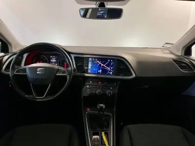 SEAT Leon ST 2019 - 11450 EUR, 182000 km - AUTO.MOTO.pt - 182000km - foto 2 de 34