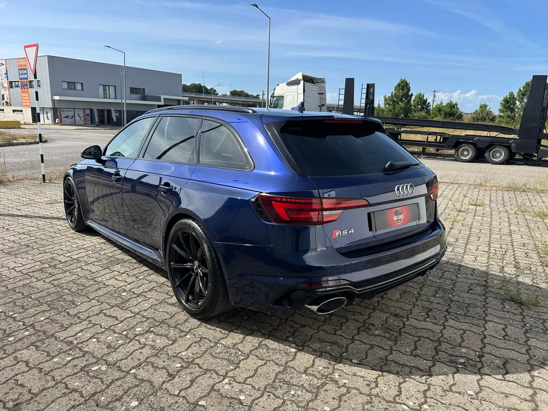 Audi RS4 Avant 2019 - 59990 EUR, 84000 km - 84000km - foto 6 de 14