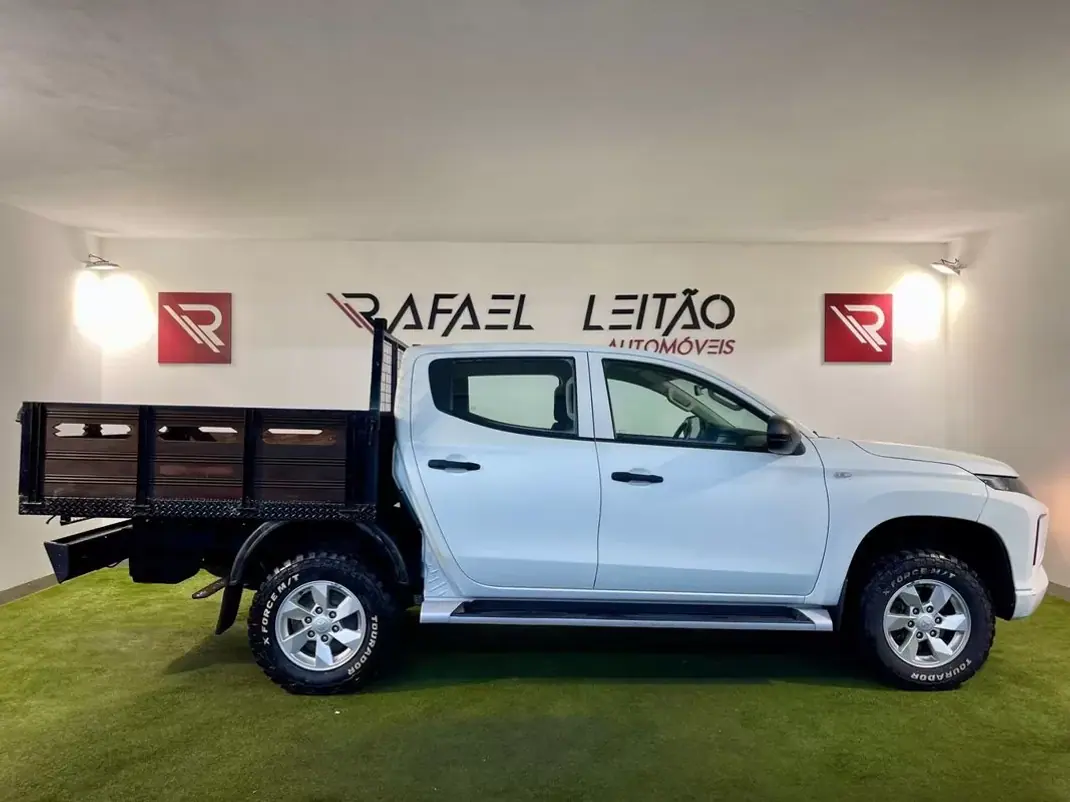 Mitsubishi L200 2022 - 32500 EUR, 31000 km - AUTO.MOTO.pt - 31000km - foto 5 de 26