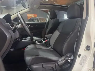 Nissan Qashqai 2018 - 16890 EUR, 94255 km - AUTO.MOTO.pt - 94255km - foto 15 de 19