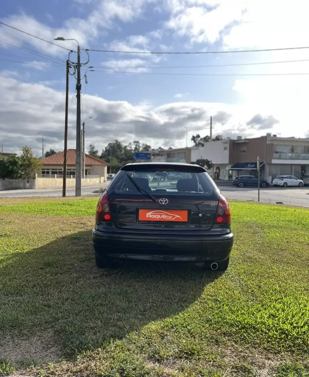 Toyota Corolla 2000 - 3000 EUR, 370000 km - 370000km - foto 6 de 11