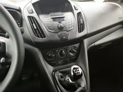 Ford 2016 - 9500 EUR, 167000 km - AUTO.MOTO.pt - 167000km - foto 6 de 9