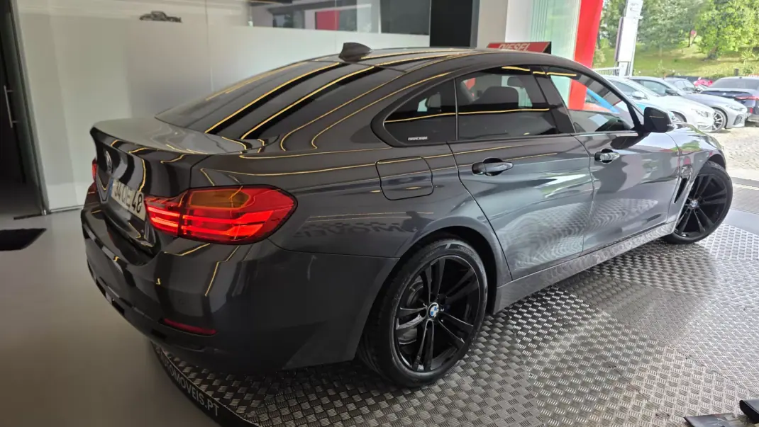 BMW 418 Gran Coupé 2015 - 16900 EUR, 272963 km - AUTO.MOTO.pt - 272963km - foto 19 de 64