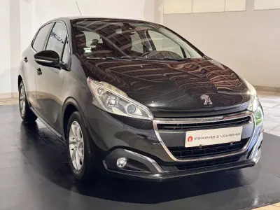 Peugeot 208 2016 - 9900 EUR, 90526 km - AUTO.MOTO.pt - 90526km - foto 3 de 22