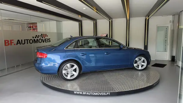 Audi A4 2009 - 9900 EUR, 305847 km - AUTO.MOTO.pt - 305847km - foto 7 de 57