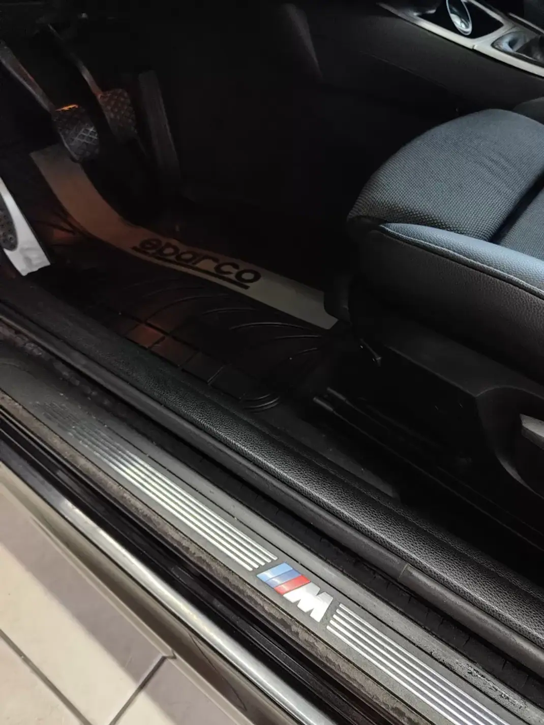 BMW 123 2014 - 12250 EUR, 247000 km - 247000km - foto 23 de 34