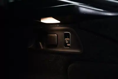 Mercedes-Benz GLE 350 2023 - 81950 EUR, 74000 km - AUTO.MOTO.pt - 74000km - foto 17 de 60