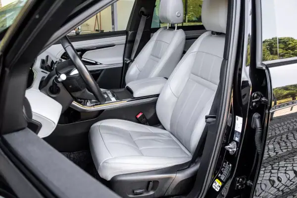 Land Rover Range Rover Evoque 2020 - 32990 EUR, 108253 km - AUTO.MOTO.pt - 108253km - foto 24 de 43