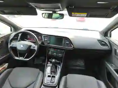 SEAT Leon ST 2019 - 13000 EUR, 158000 km - 158000km - foto 11 de 15