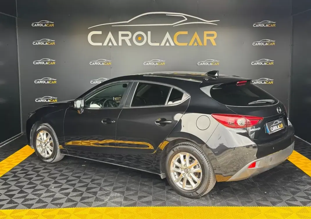 Mazda 3 2015 - 11950 EUR, 108000 km - AUTO.MOTO.pt - 108000km - foto 4 de 21