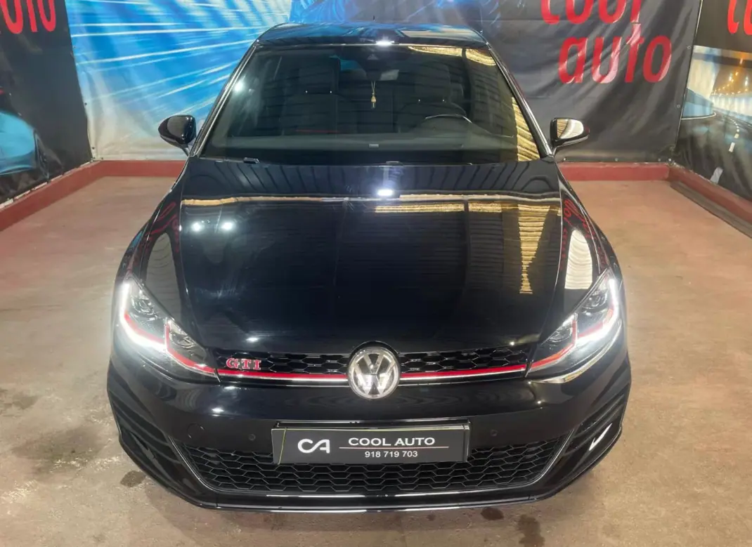 Volkswagen Golf 2019 - 30500 EUR, 106000 km - AUTO.MOTO.pt - 106000km - foto 7 de 47