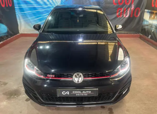 Volkswagen Golf 2019 - 30500 EUR, 106000 km - AUTO.MOTO.pt - 106000km - foto 7 de 47