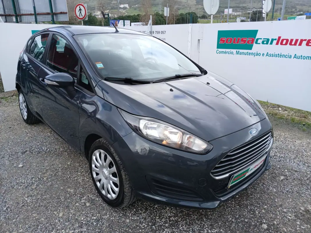 Ford Fiesta 2013 - 8150 EUR, 106782 km - AUTO.MOTO.pt - 106782km - foto 6 de 26