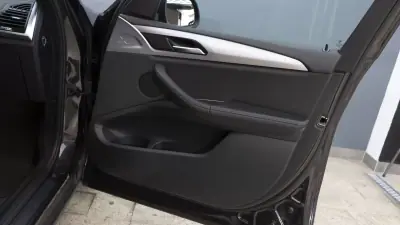 BMW X3 2019 - 29900 EUR, 104000 km - AUTO.MOTO.pt - 104000km - foto 14 de 36