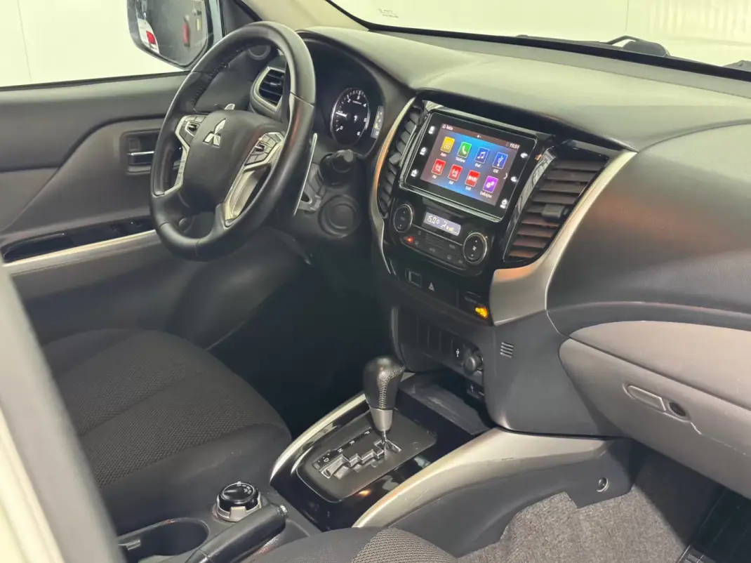 Mitsubishi L200 2018 - 32990 EUR, 68539 km - AUTO.MOTO.pt - 68539km - foto 15 de 21