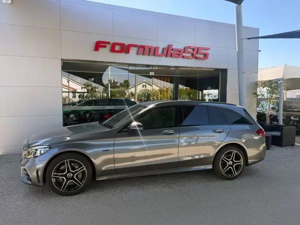 Mercedes-Benz C 300 2021 - 30400 EUR, 104826 km - AUTO.MOTO.pt - 104826km - foto 2 de 13