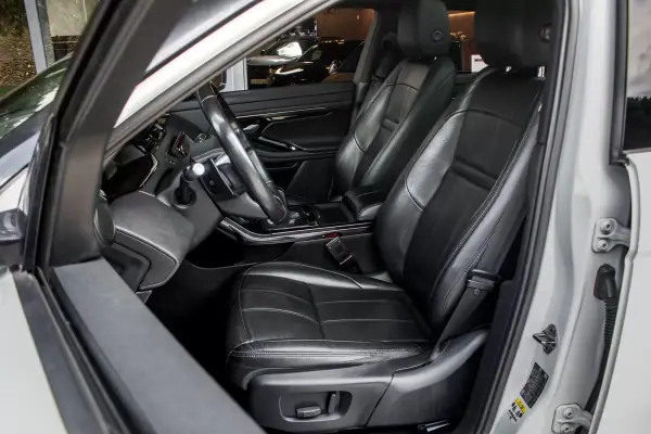 Land Rover Range Rover Evoque 2020 - 32990 EUR, 129590 km - 129590km - foto 25 de 38