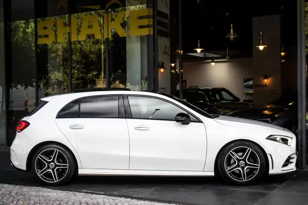 Mercedes-Benz A 180 2018 - 20900 EUR, 172353 km - AUTO.MOTO.pt - 172353km - foto 5 de 43