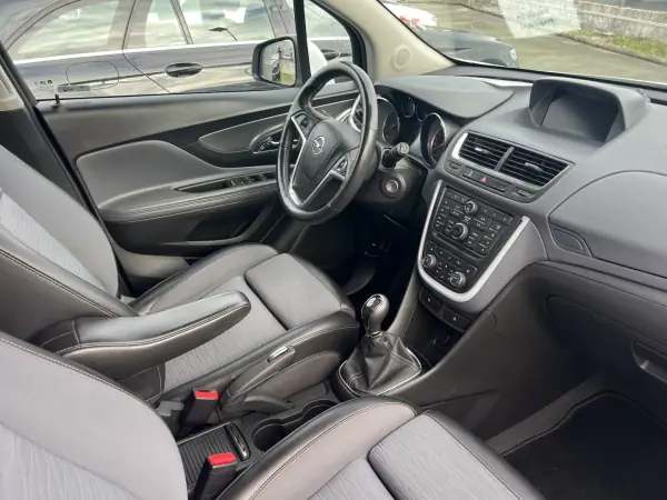 Opel Mokka 2016 - 13900 EUR, 161994 km - AUTO.MOTO.pt - 161994km - foto 10 de 15