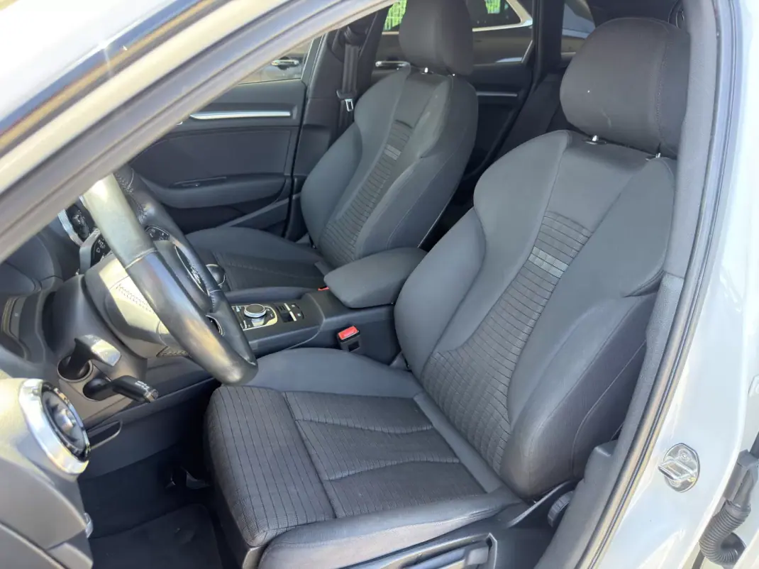 Audi A3 Sportback 2018 - 18500 EUR, 135000 km - AUTO.MOTO.pt - 135000km - foto 14 de 23