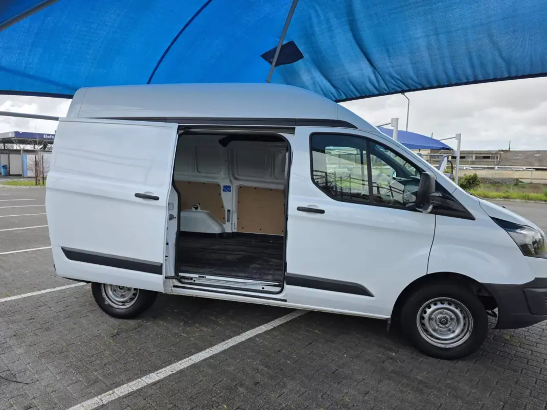 Ford Transit Custom 2015 - 13990 EUR, 148160 km - AUTO.MOTO.pt - 148160km - foto 11 de 19