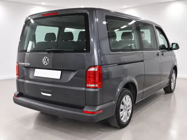 Volkswagen Transporter 2019 — foto 3 de 8
