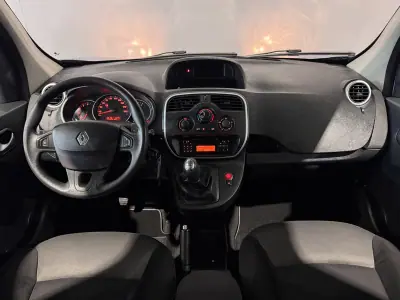 Renault Kangoo 2019 - 15900 EUR, 177924 km - AUTO.MOTO.pt - 177924km - foto 10 de 35