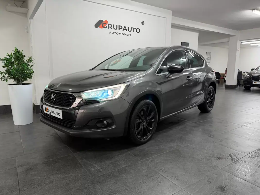 DS DS4 Crossback 2016 - 13990 EUR, 125000 km - AUTO.MOTO.pt - 125000km - foto 1 de 23