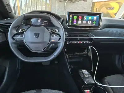 Peugeot 2008 2024 - 25900 EUR, 21996 km - AUTO.MOTO.pt - 21996km - foto 5 de 9